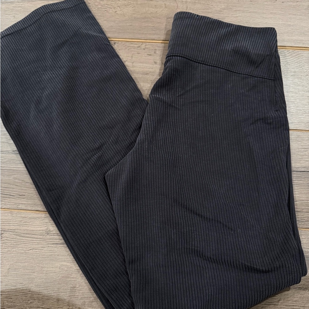 Lululemon Ribbed Softstreme Flare Pant 32”